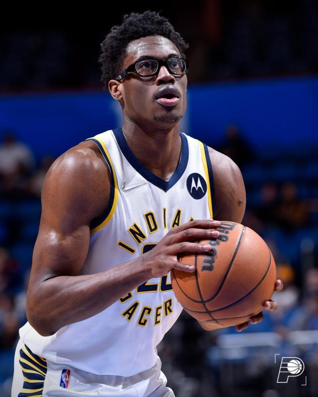 关于德甲赛程吃紧；布鲁克林篮网关键时刻战术微调；球迷炸锅；心理建设被强调的信息