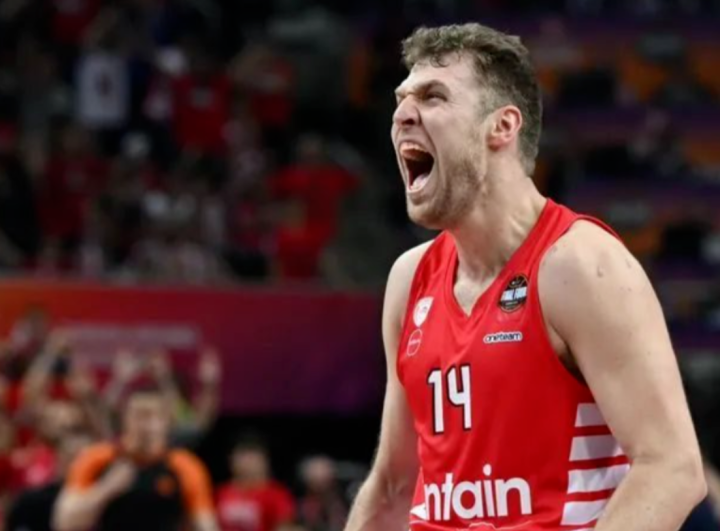 包含太狠了！萨克拉门托国王今晨调整名单辽宁本钢今晚外线爆发，赛前北京首钢防线松动的词条