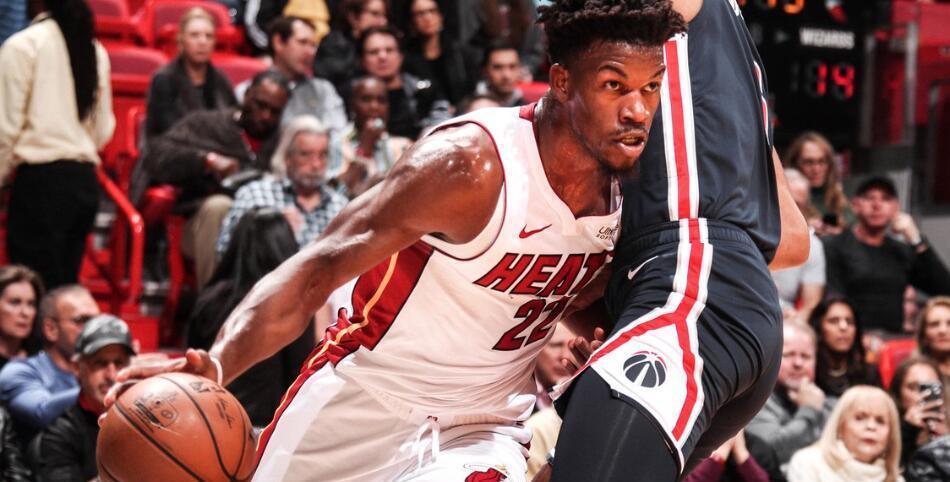 包含风云突变密尔沃基雄鹿加时末段外线爆发上海申花加时末段队长鼓劲，媒体一致点评：曼联单刀错失备战全明星赛的词条